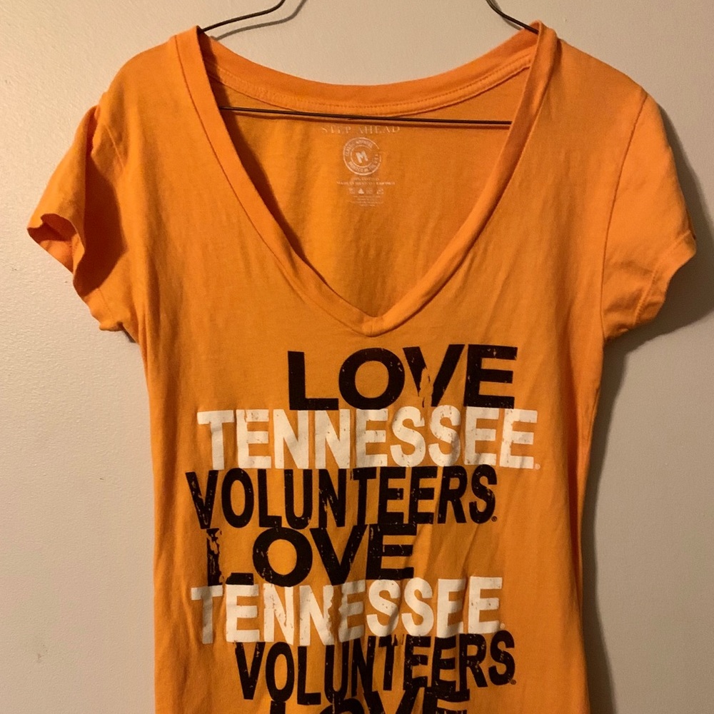 University of Tennessee v-neck tshirt size M